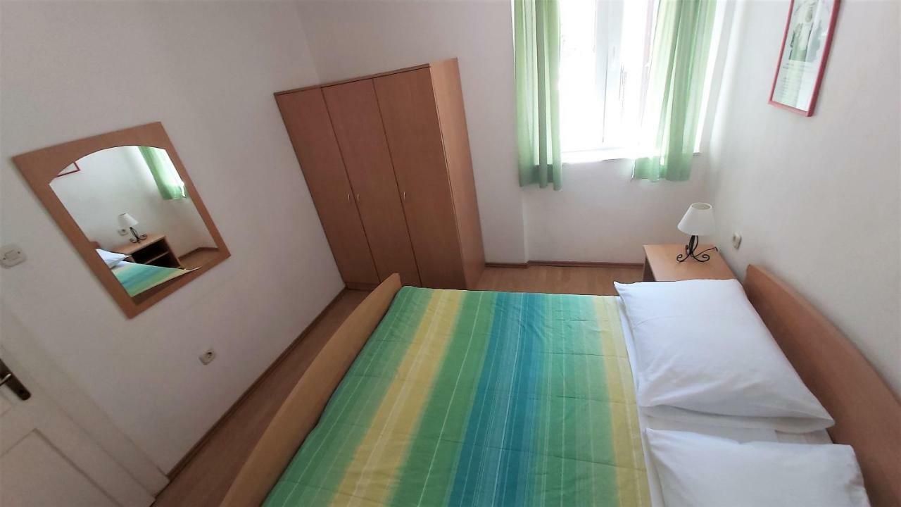 Apartment Mandic 오미스 외부 사진