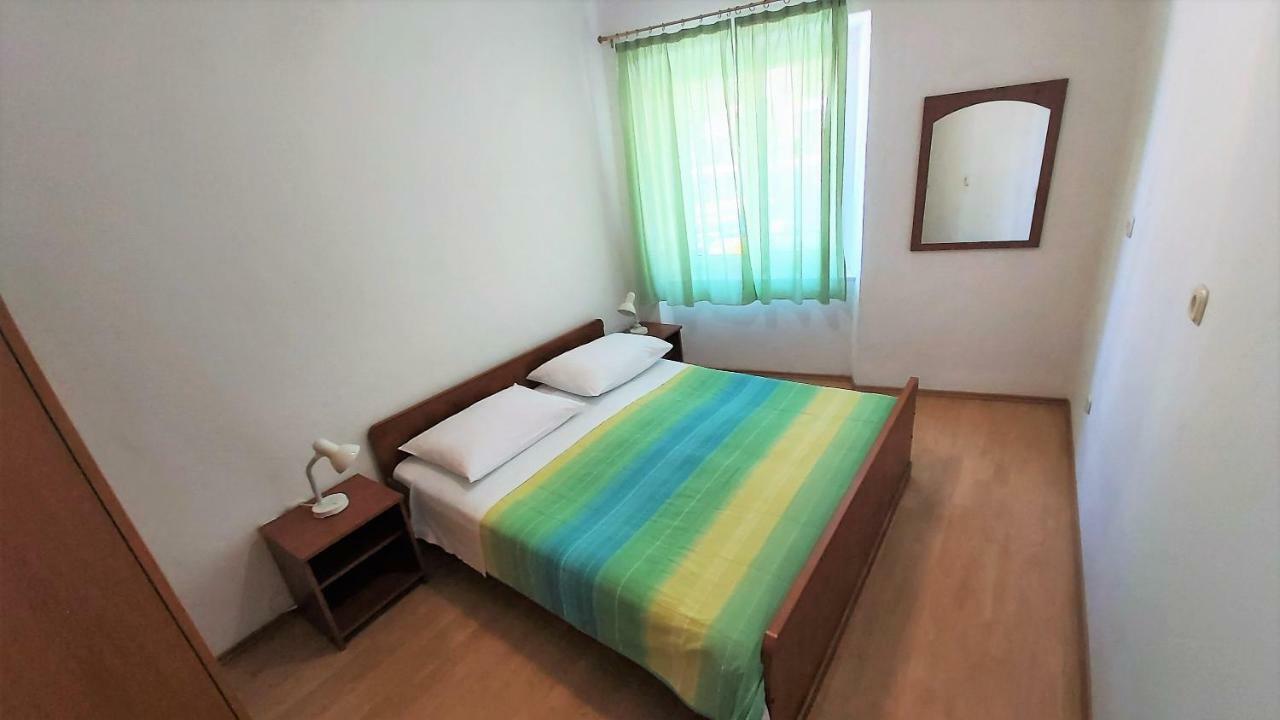 Apartment Mandic 오미스 외부 사진